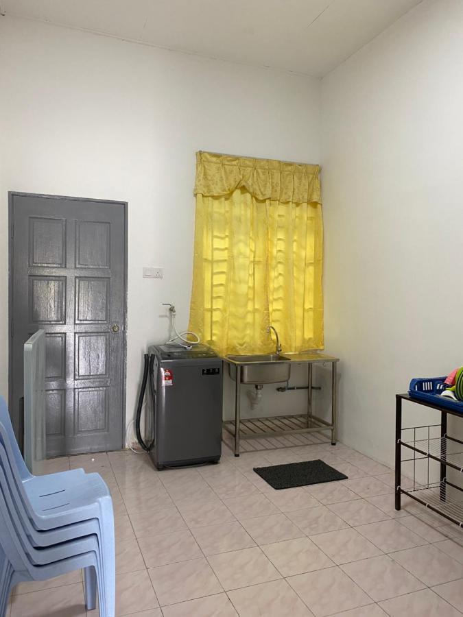 Cempaka Homestay باريت راجا المظهر الخارجي الصورة